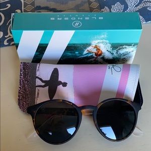 Blenders sunglasses NWT